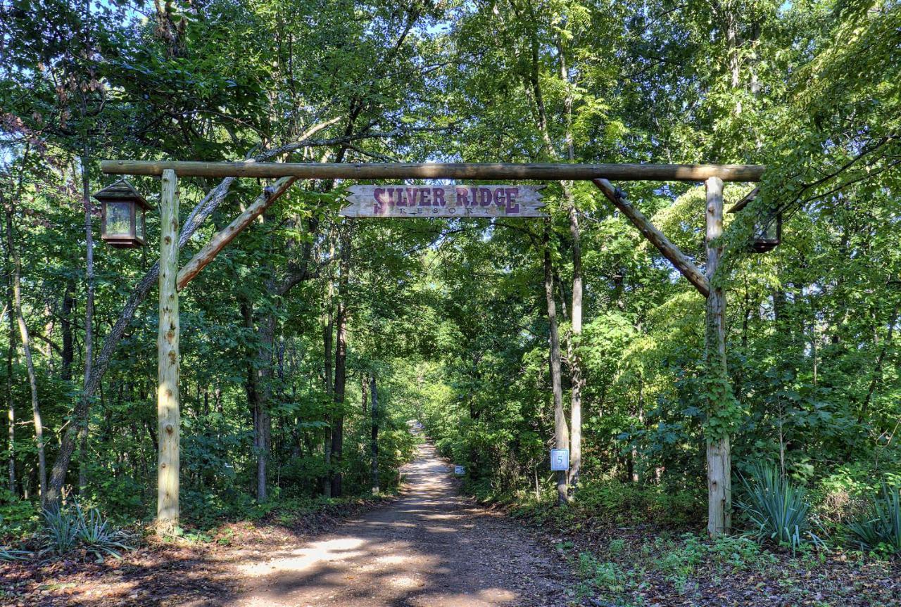 Silver Ridge Resort Юрека Спрингс Екстериор снимка
